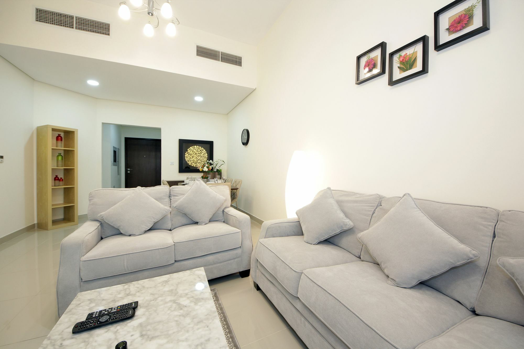 Spacious 2 Bedroom In Al Telal 11, Al Barsha 1 Дубай Екстер'єр фото