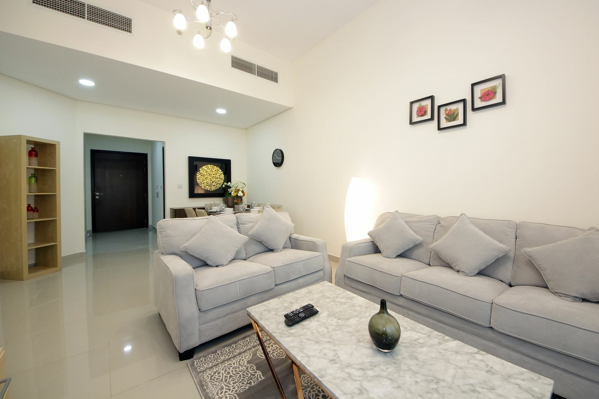 Spacious 2 Bedroom In Al Telal 11, Al Barsha 1 Дубай Екстер'єр фото